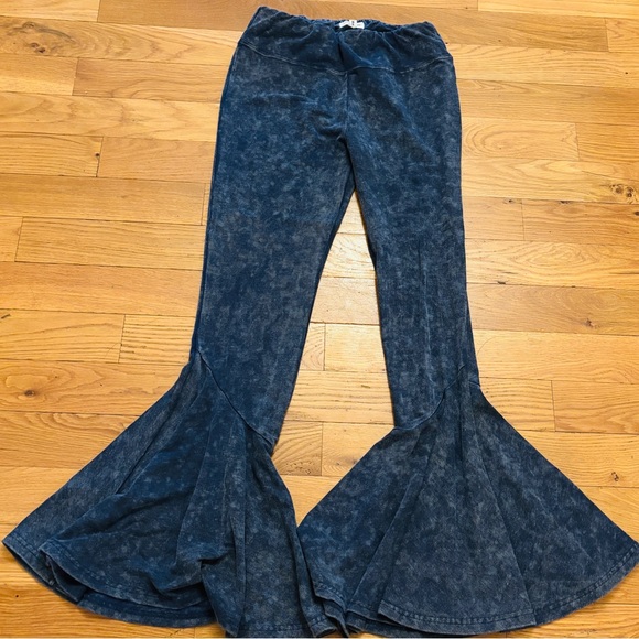 Sold - Picture 2 of 6